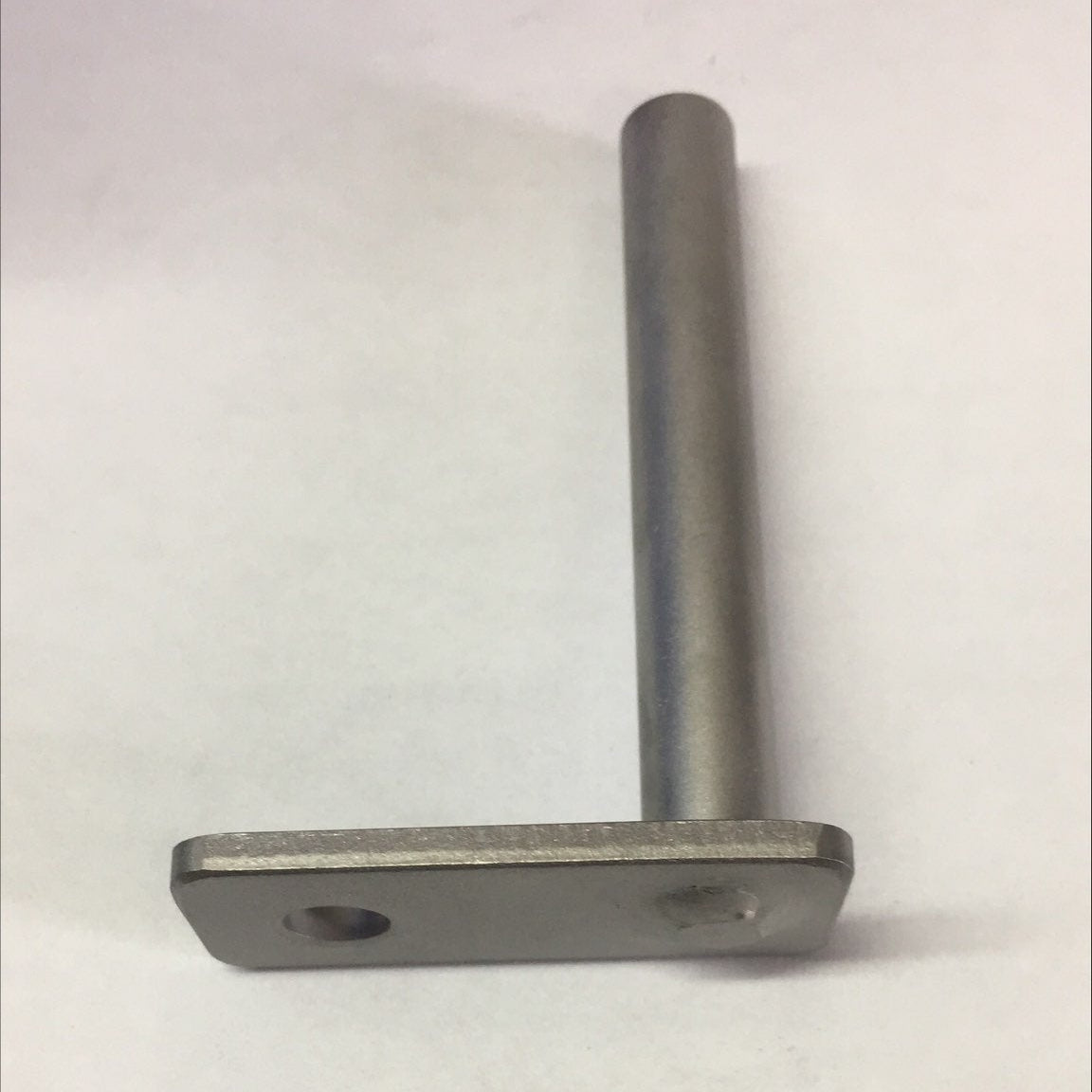 MD 27048 - Pivot Pin for Neck Locator MKP2 – MACG Parts